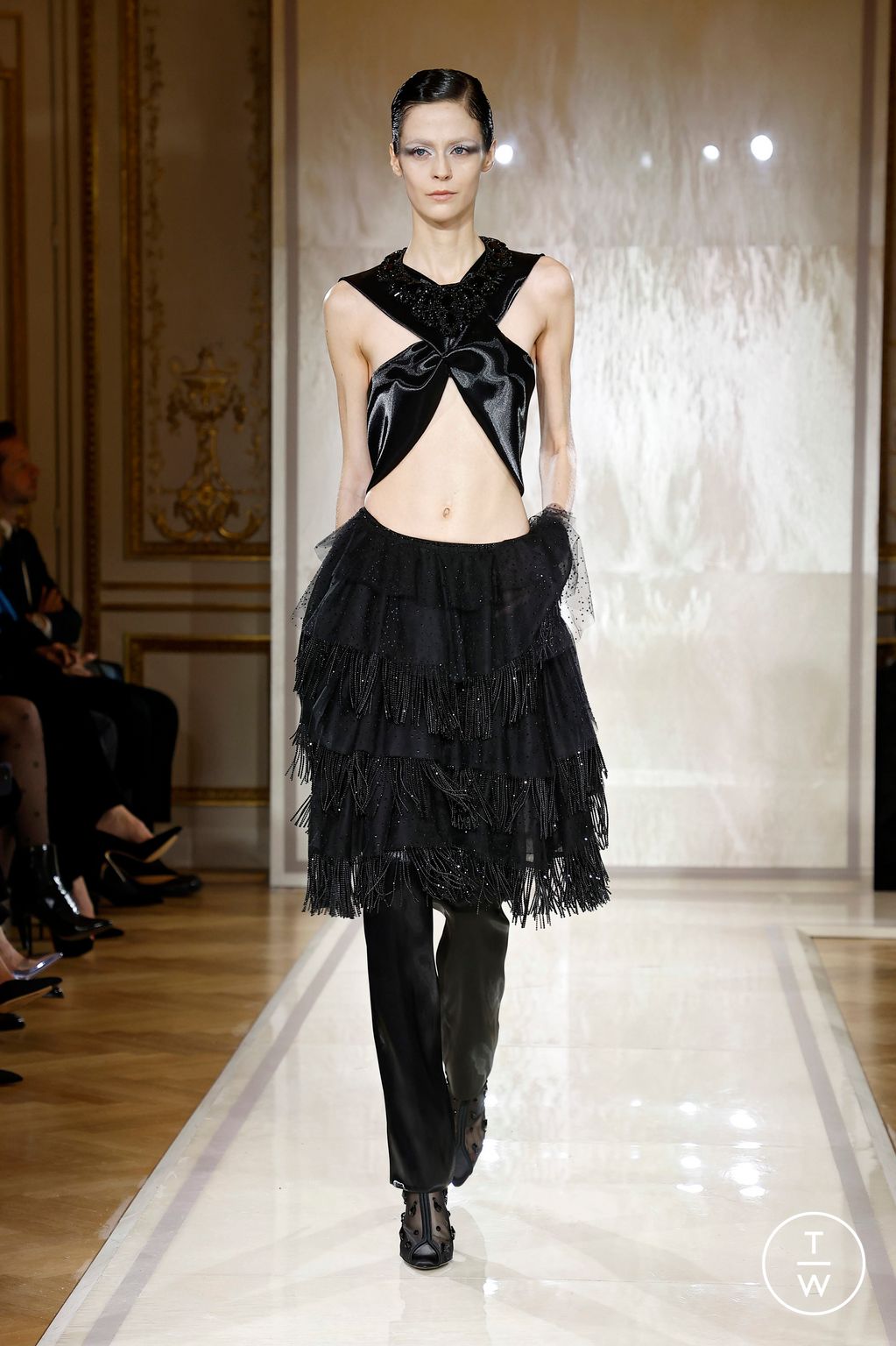 Fashion Week Paris Spring/Summer 2025 look 23 from the Giorgio Armani Privé collection couture