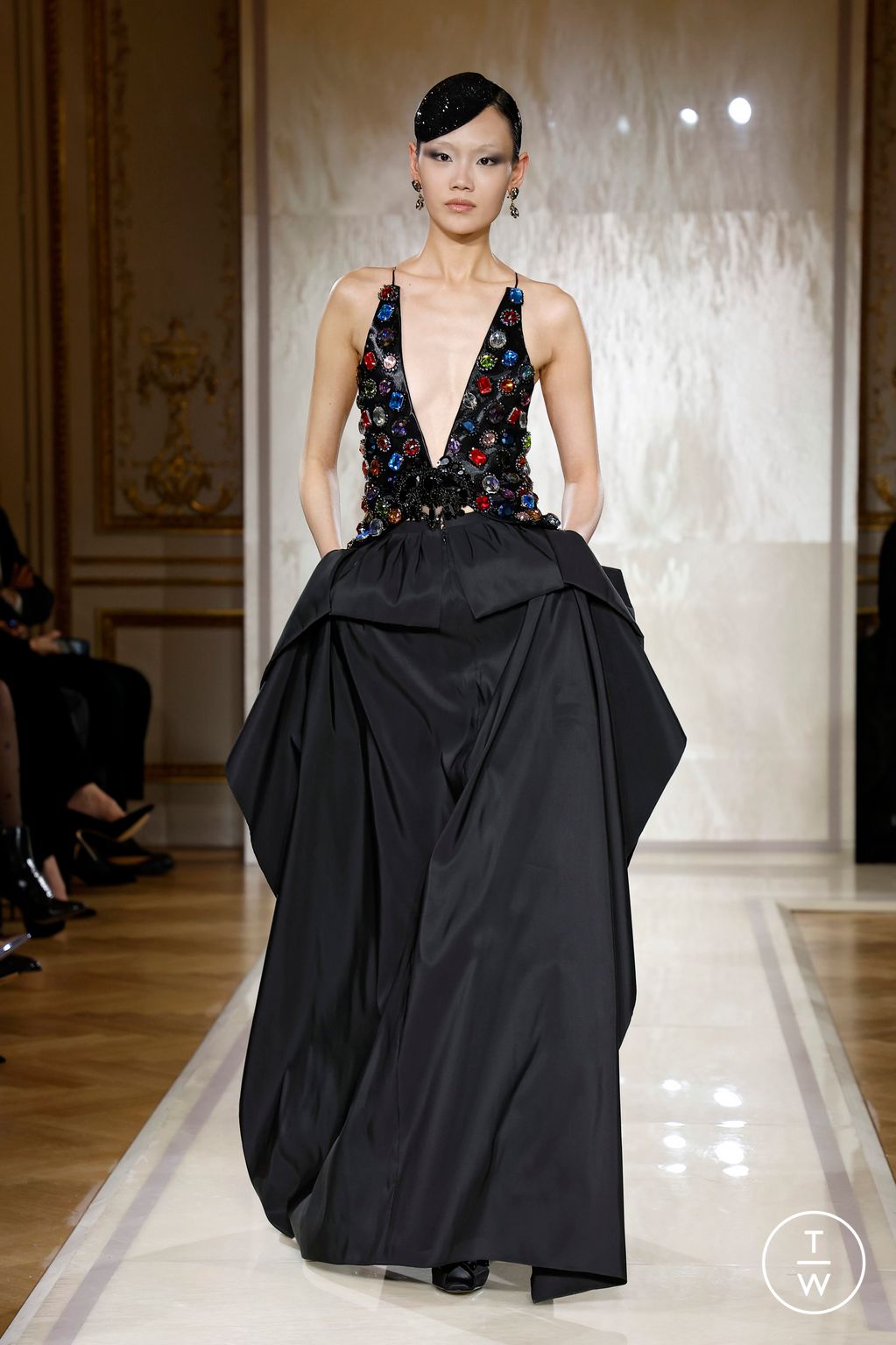 Fashion Week Paris Spring/Summer 2025 look 27 from the Giorgio Armani Privé collection couture