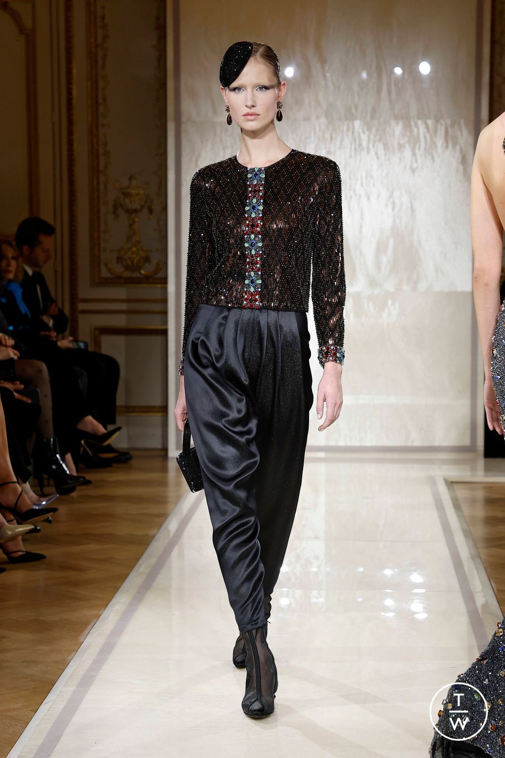 Fashion Week Paris Spring/Summer 2025 look 29 from the Giorgio Armani Privé collection couture