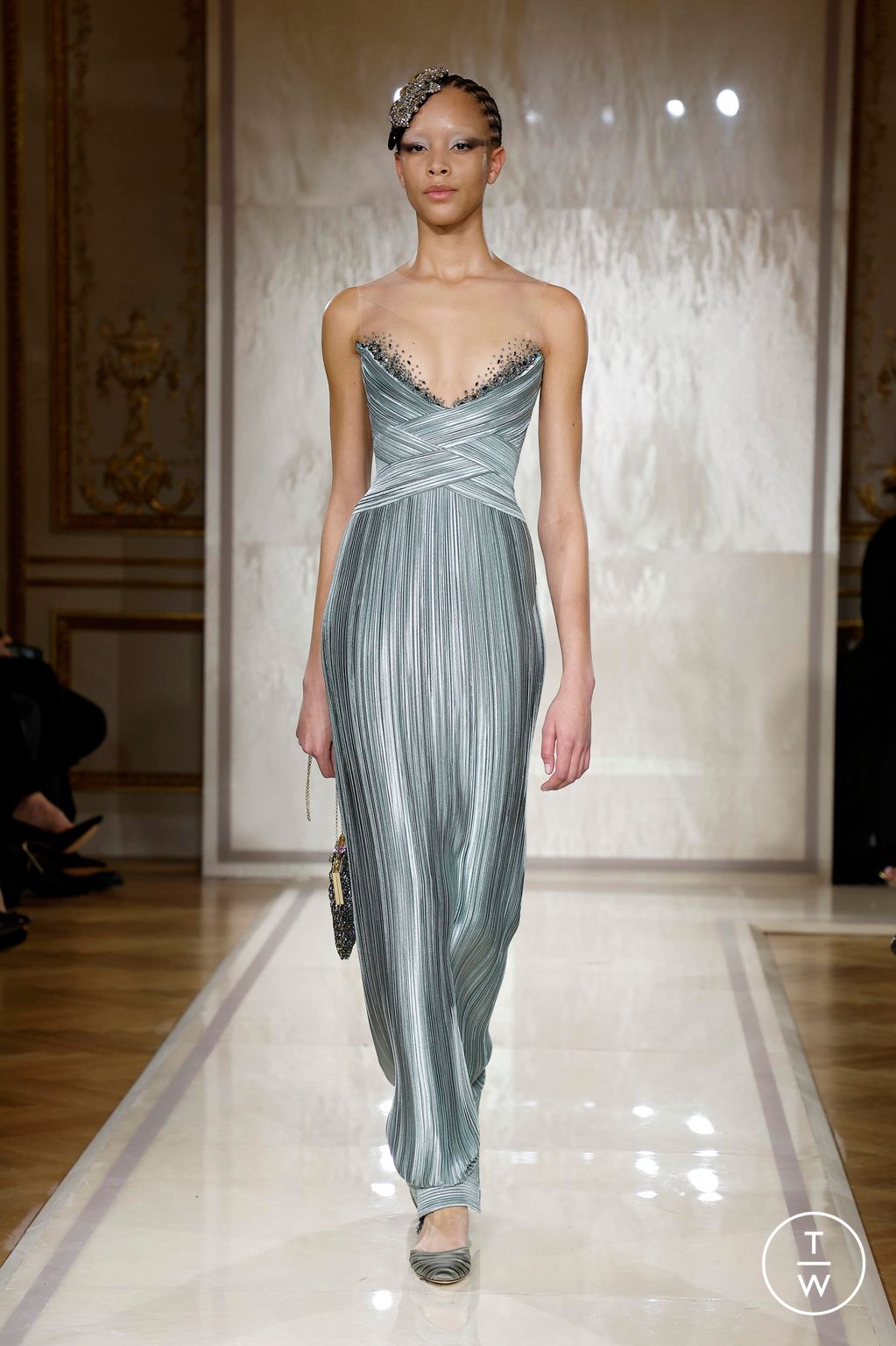 Fashion Week Paris Spring/Summer 2025 look 52 from the Giorgio Armani Privé collection couture