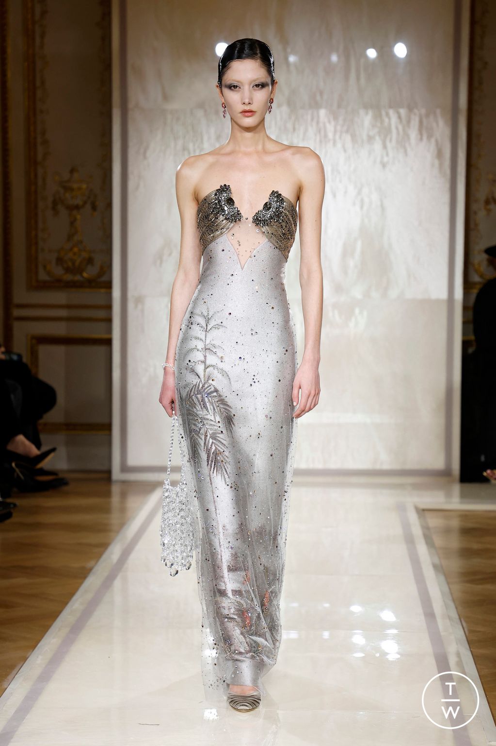 Fashion Week Paris Spring/Summer 2025 look 64 from the Giorgio Armani Privé collection couture