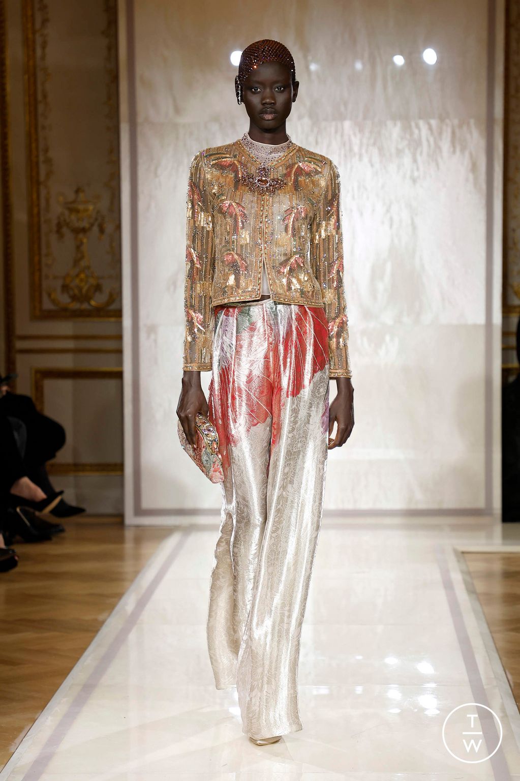 Fashion Week Paris Spring/Summer 2025 look 83 from the Giorgio Armani Privé collection couture