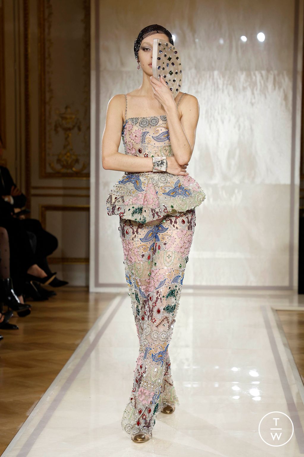 Fashion Week Paris Spring-Summer 2025 look 88 from the Giorgio Armani Privé collection couture