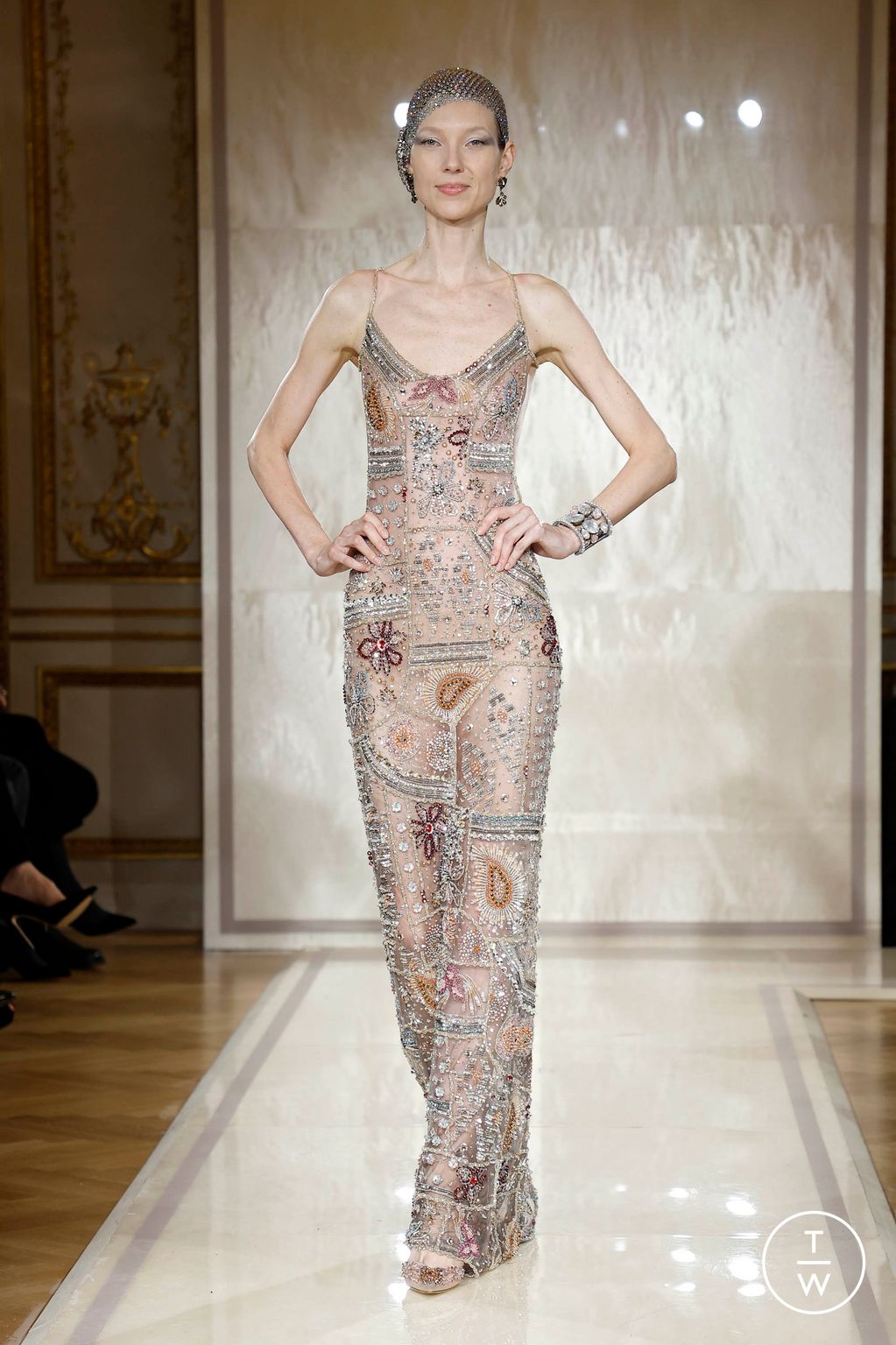 Fashion Week Paris Spring-Summer 2025 look 90 from the Giorgio Armani Privé collection couture