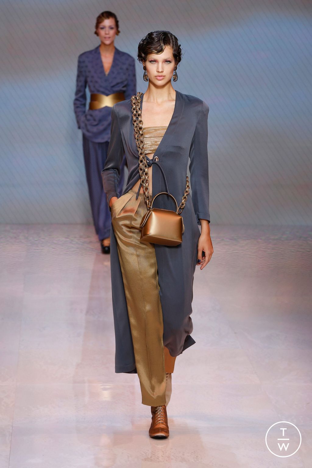 Fashion Week Milan Spring/Summer 2024 look 8 from the Giorgio Armani collection 女装