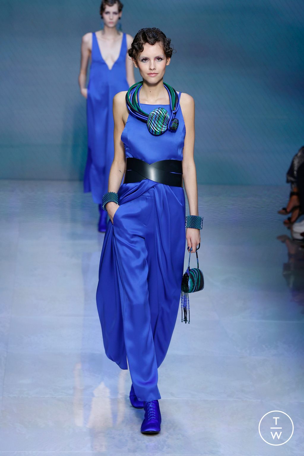Fashion Week Milan Spring/Summer 2024 look 18 from the Giorgio Armani collection womenswear