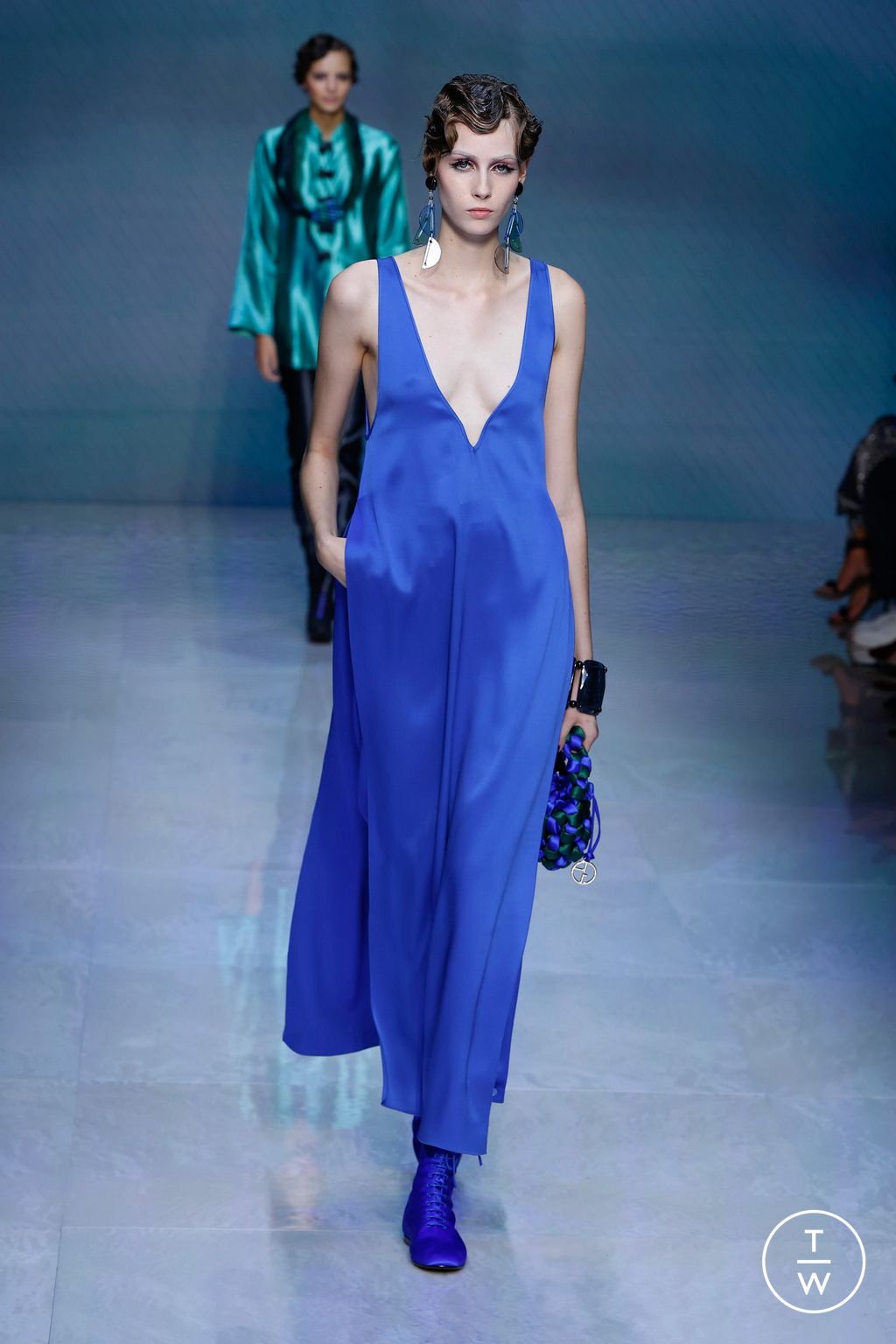 Fashion Week Milan Spring/Summer 2024 look 19 from the Giorgio Armani collection 女装