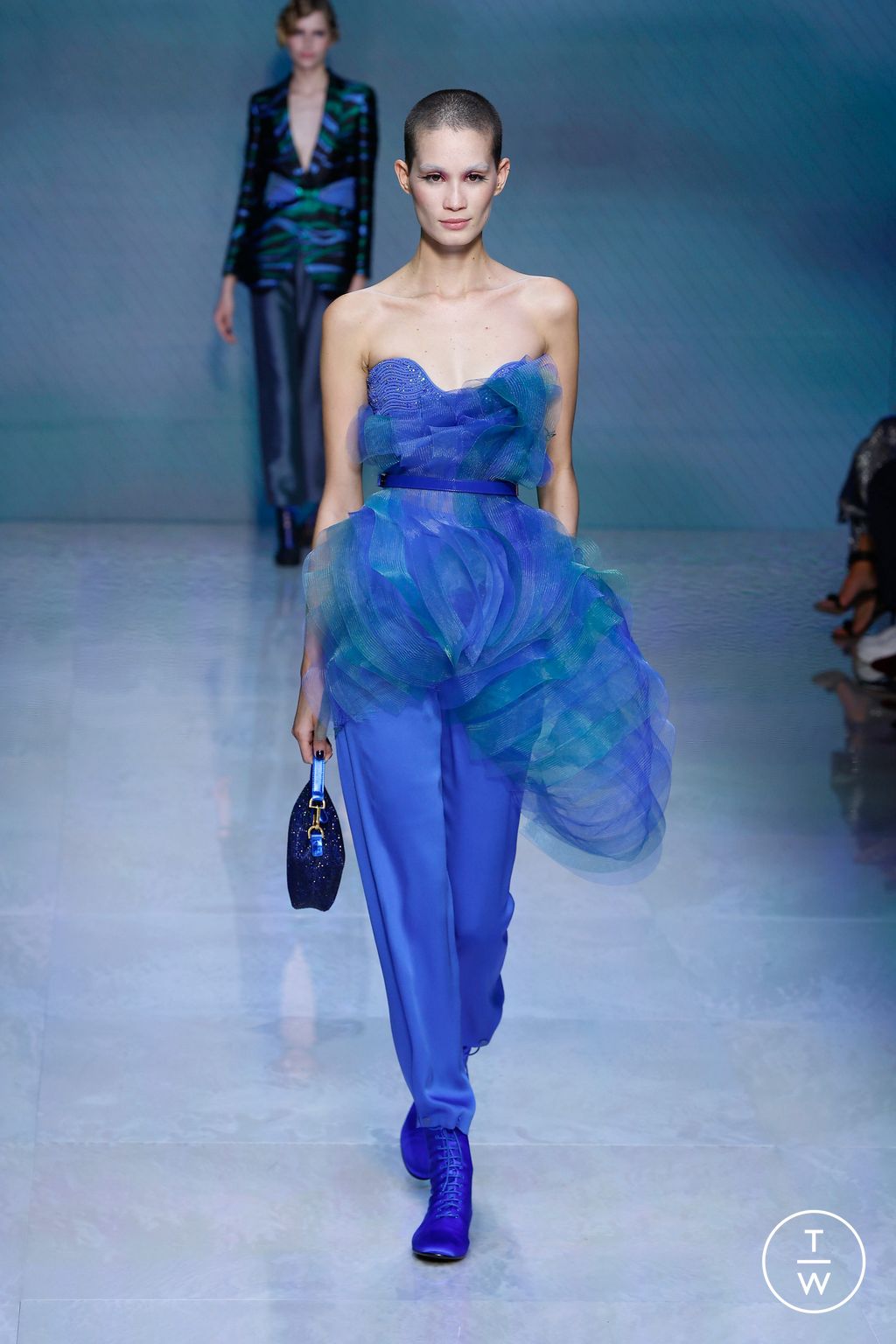 Fashion Week Milan Spring/Summer 2024 look 23 from the Giorgio Armani collection womenswear