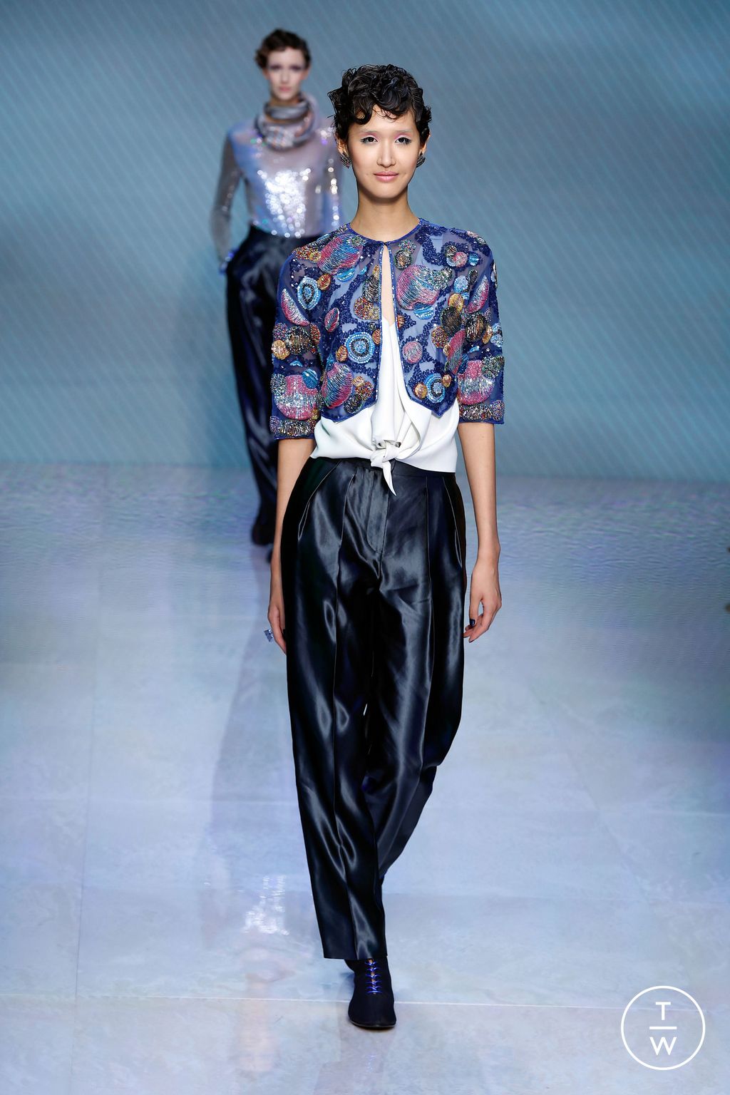Fashion Week Milan Spring/Summer 2024 look 34 from the Giorgio Armani collection 女装