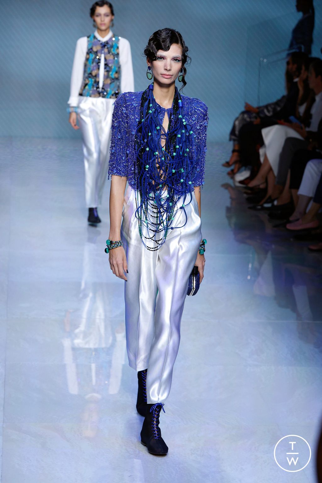 Fashion Week Milan Spring/Summer 2024 look 44 from the Giorgio Armani collection 女装