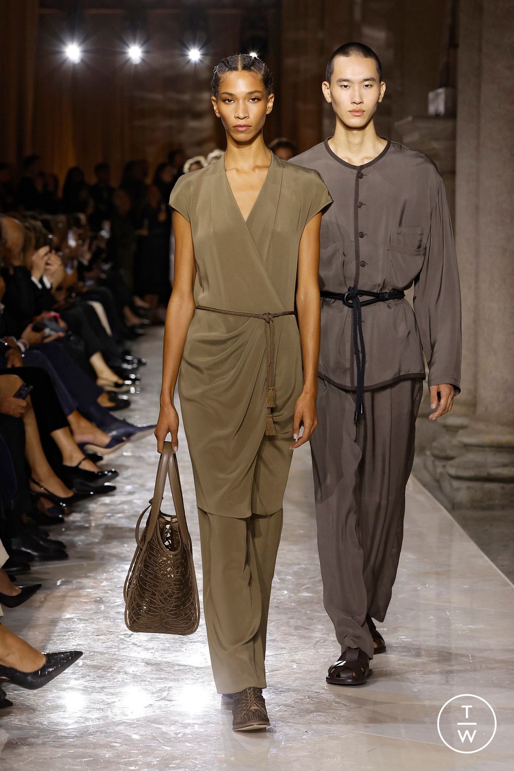 Fashion Week Milan Spring/Summer 2026 look 13 from the Giorgio Armani collection womenswear