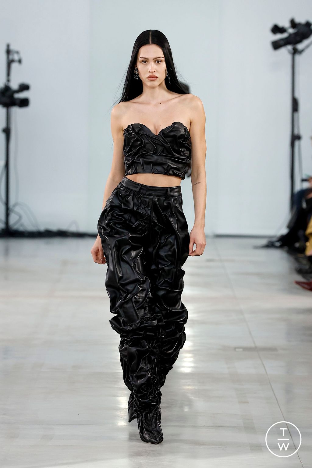 Fashion Week Milan Fall/Winter 2025 look 1 from the Giuseppe Di Morabito collection 女装