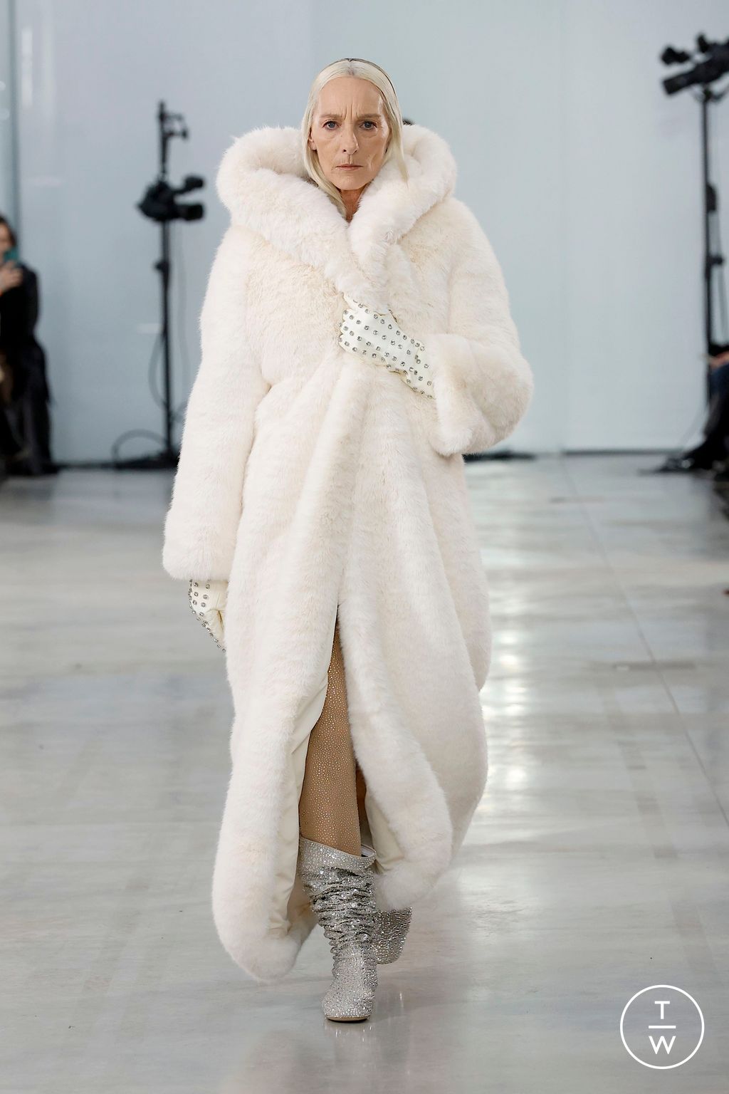 Fashion Week Milan Fall/Winter 2025 look 23 from the Giuseppe Di Morabito collection womenswear