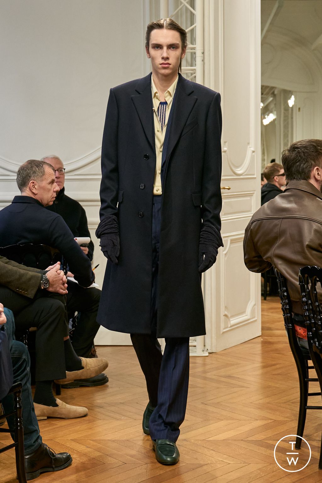 Fashion Week Paris Fall/Winter 2024 look 3 from the Givenchy collection menswear