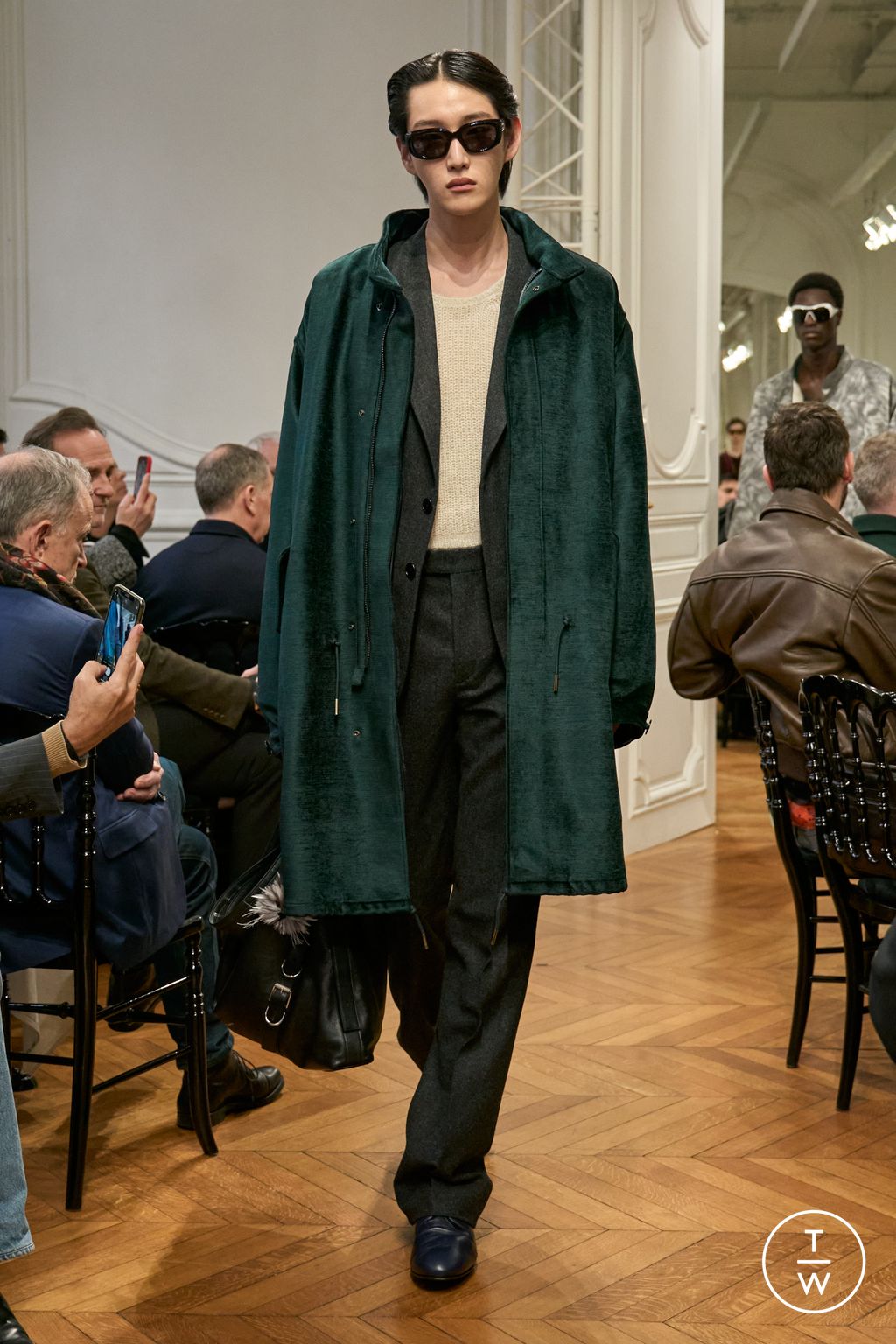 Fashion Week Paris Fall/Winter 2024 look 15 from the Givenchy collection 男装