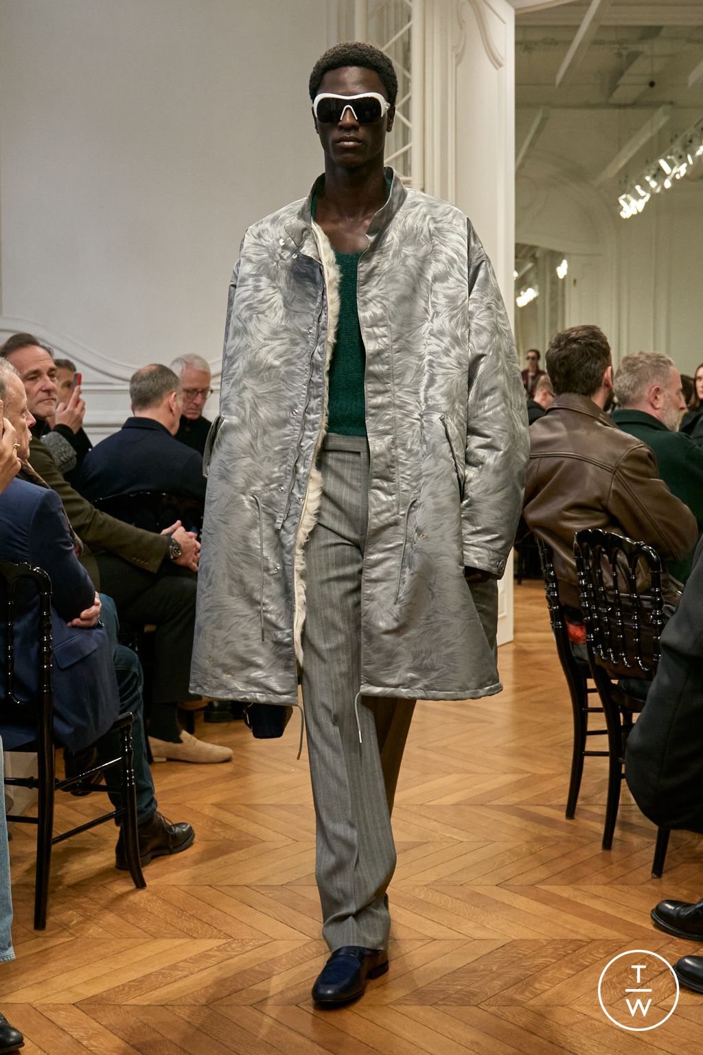 Fashion Week Paris Fall/Winter 2024 look 16 de la collection Givenchy menswear