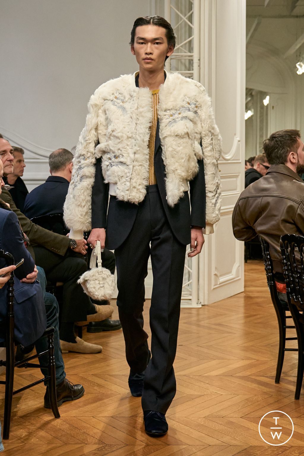 Fashion Week Paris Fall/Winter 2024 look 17 de la collection Givenchy menswear