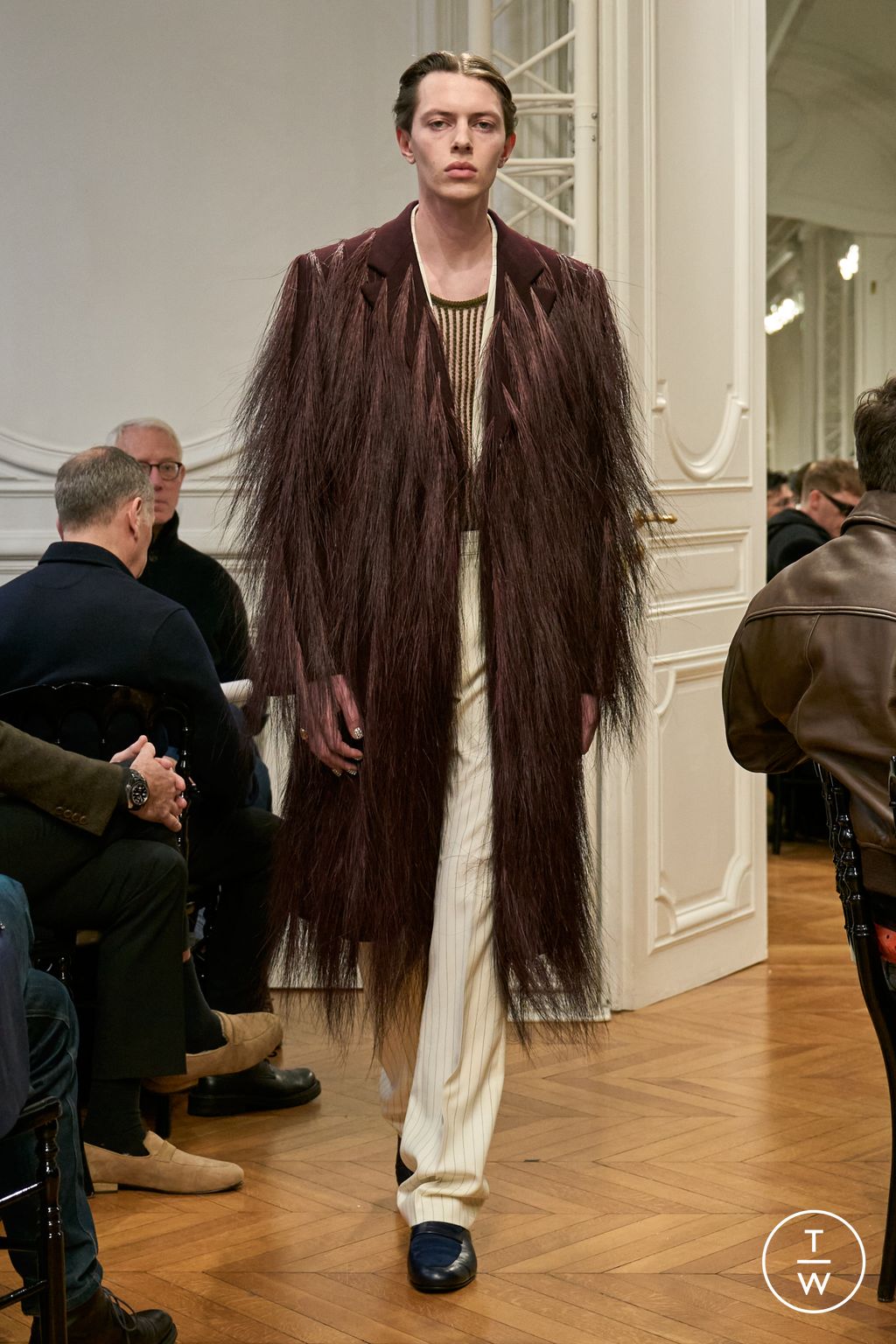 Fashion Week Paris Fall/Winter 2024 look 19 de la collection Givenchy menswear