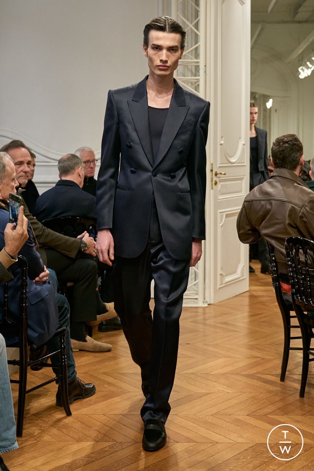 Fashion Week Paris Fall/Winter 2024 look 23 de la collection Givenchy menswear