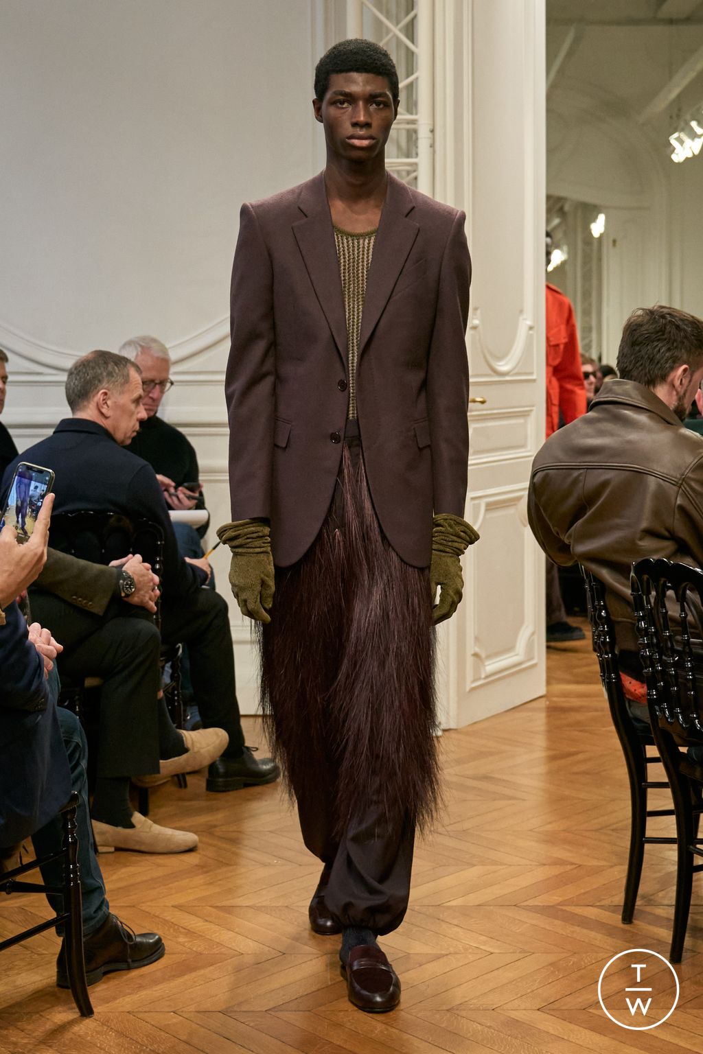 Fashion Week Paris Fall/Winter 2024 look 30 de la collection Givenchy menswear