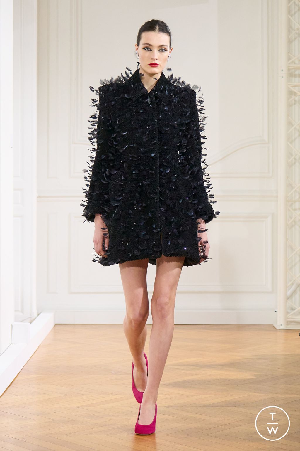 Fashion Week Paris Fall/Winter 2024 look 29 de la collection Givenchy womenswear