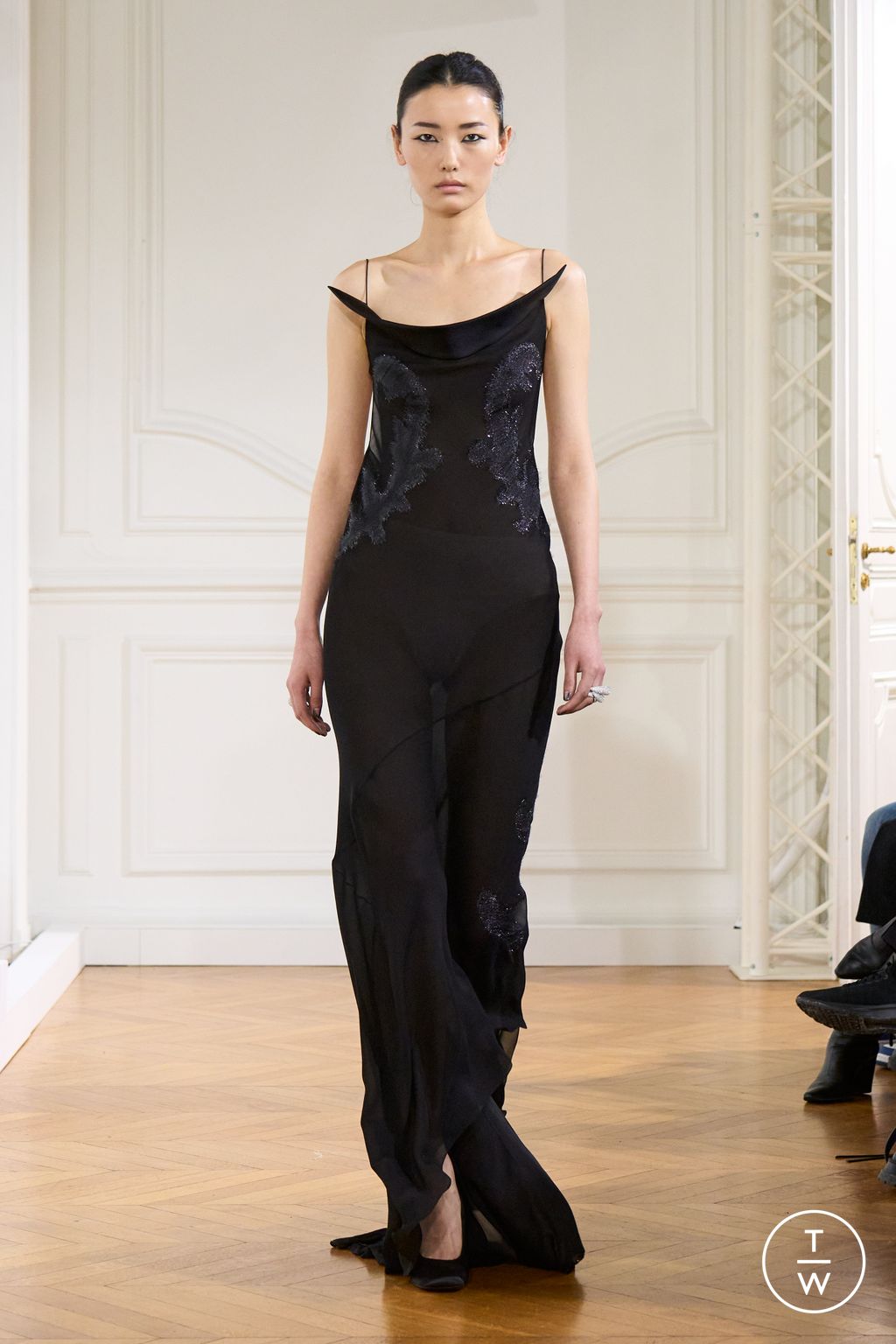 Fashion Week Paris Fall/Winter 2024 look 41 from the Givenchy collection 女装