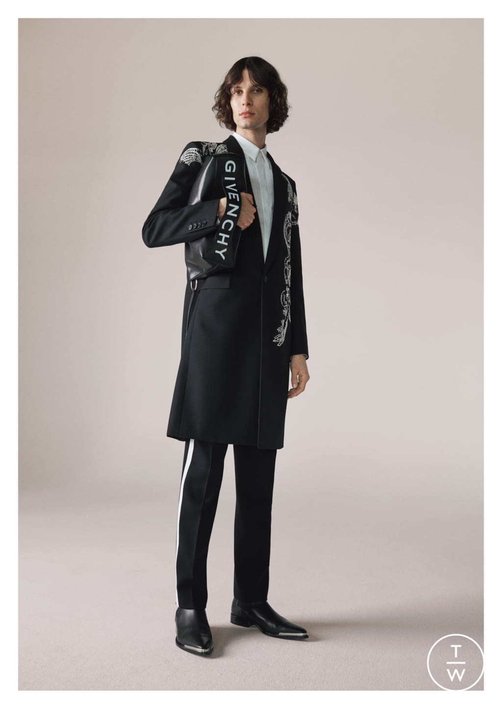 Fashion Week Paris Pre-Fall 2019 look 46 from the Givenchy collection 女装