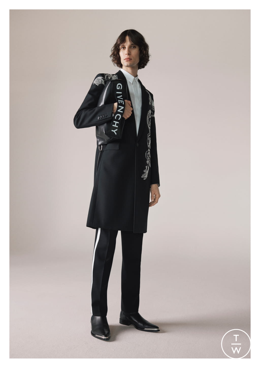 Fashion Week Paris Pre-Fall 2019 look 46 from the Givenchy collection menswear