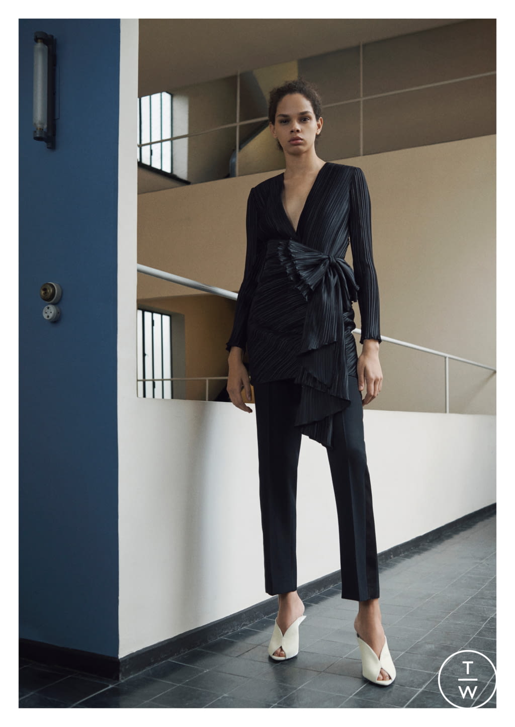 Fashion Week Paris Pre-Fall 2019 look 50 from the Givenchy collection 女装