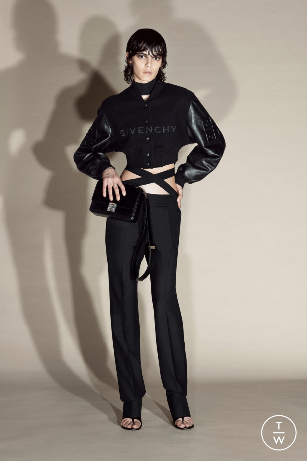 Fashion Week Paris Pre-Fall 2021 look 15 from the Givenchy collection womenswear