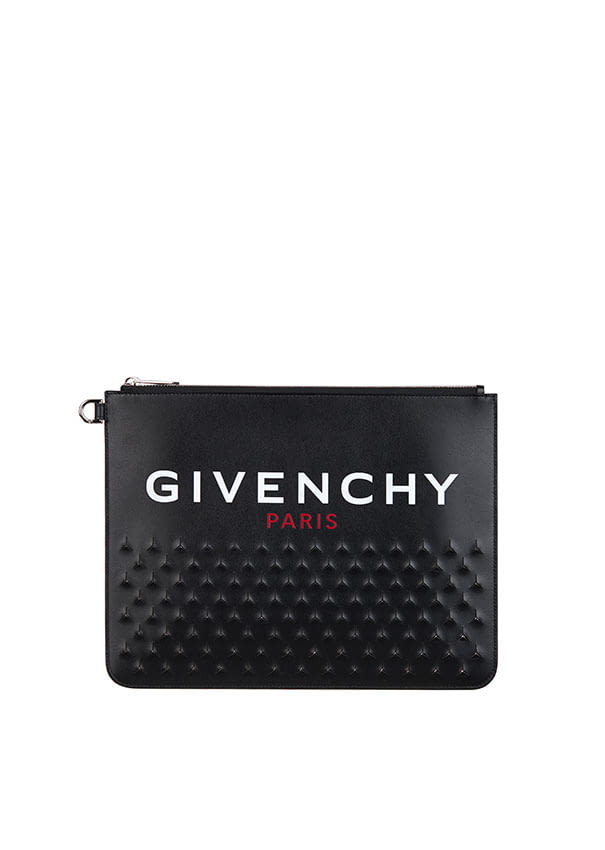 Fashion Week Paris Fall/Winter 2020 look 19 from the Givenchy collection menswear accessories