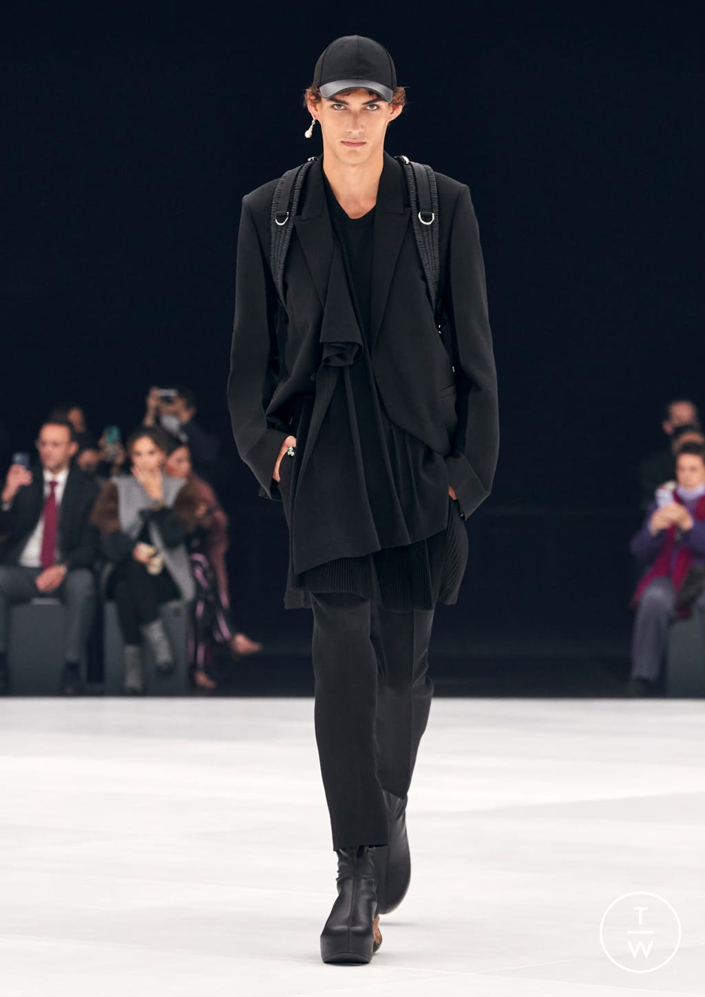 Fashion Week Paris Spring/Summer 2022 look 7 de la collection Givenchy womenswear