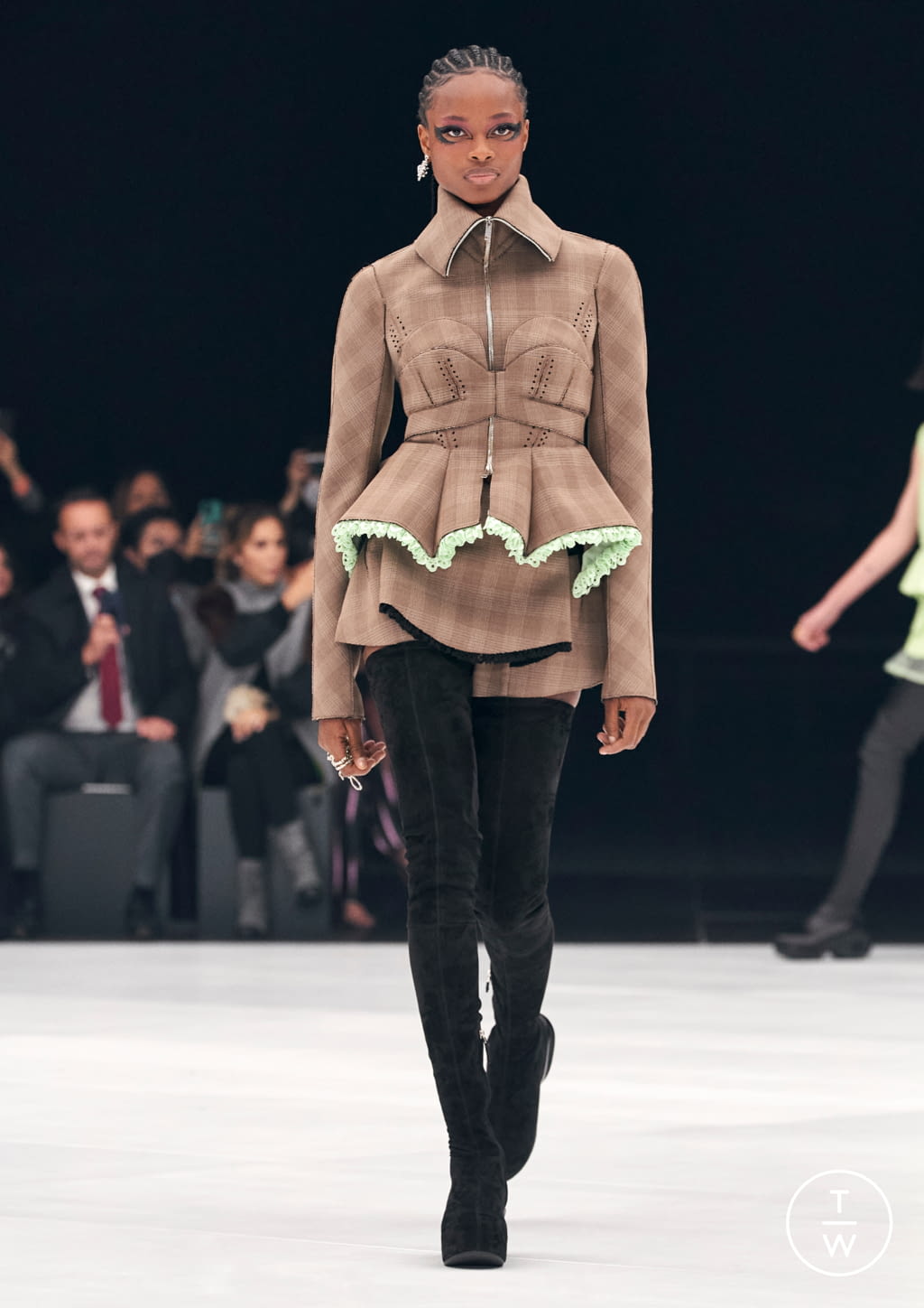 Fashion Week Paris Spring/Summer 2022 look 33 de la collection Givenchy womenswear