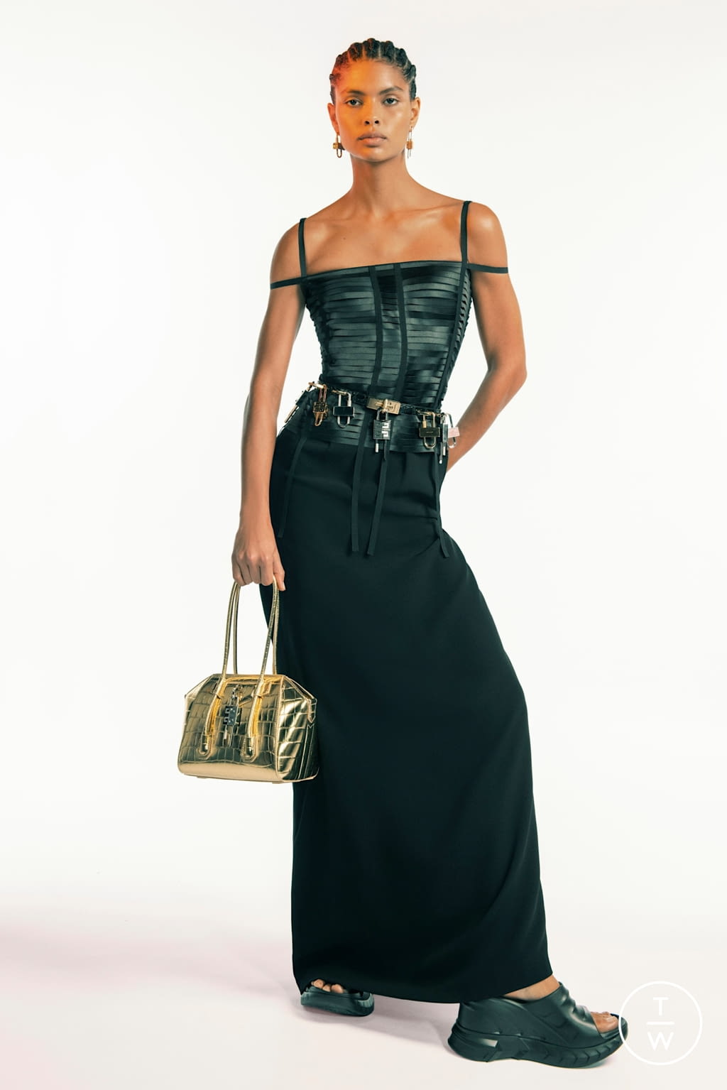 Fashion Week Paris Spring/Summer 2021 look 31 de la collection Givenchy womenswear