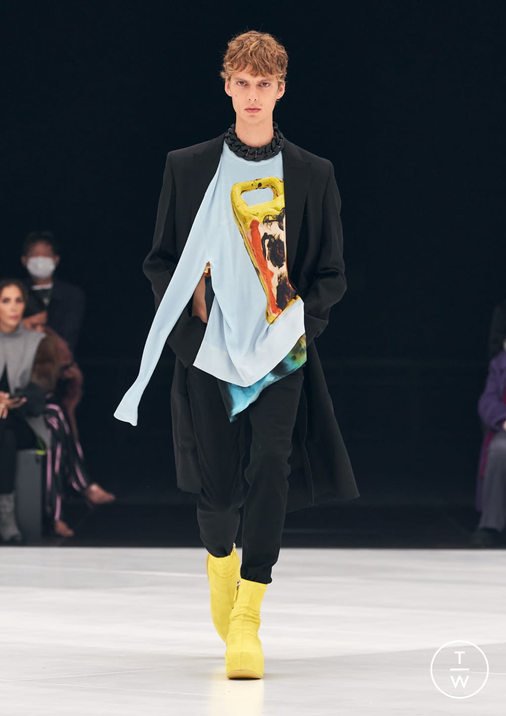 Fashion Week Paris Spring/Summer 2022 look 60 de la collection Givenchy womenswear
