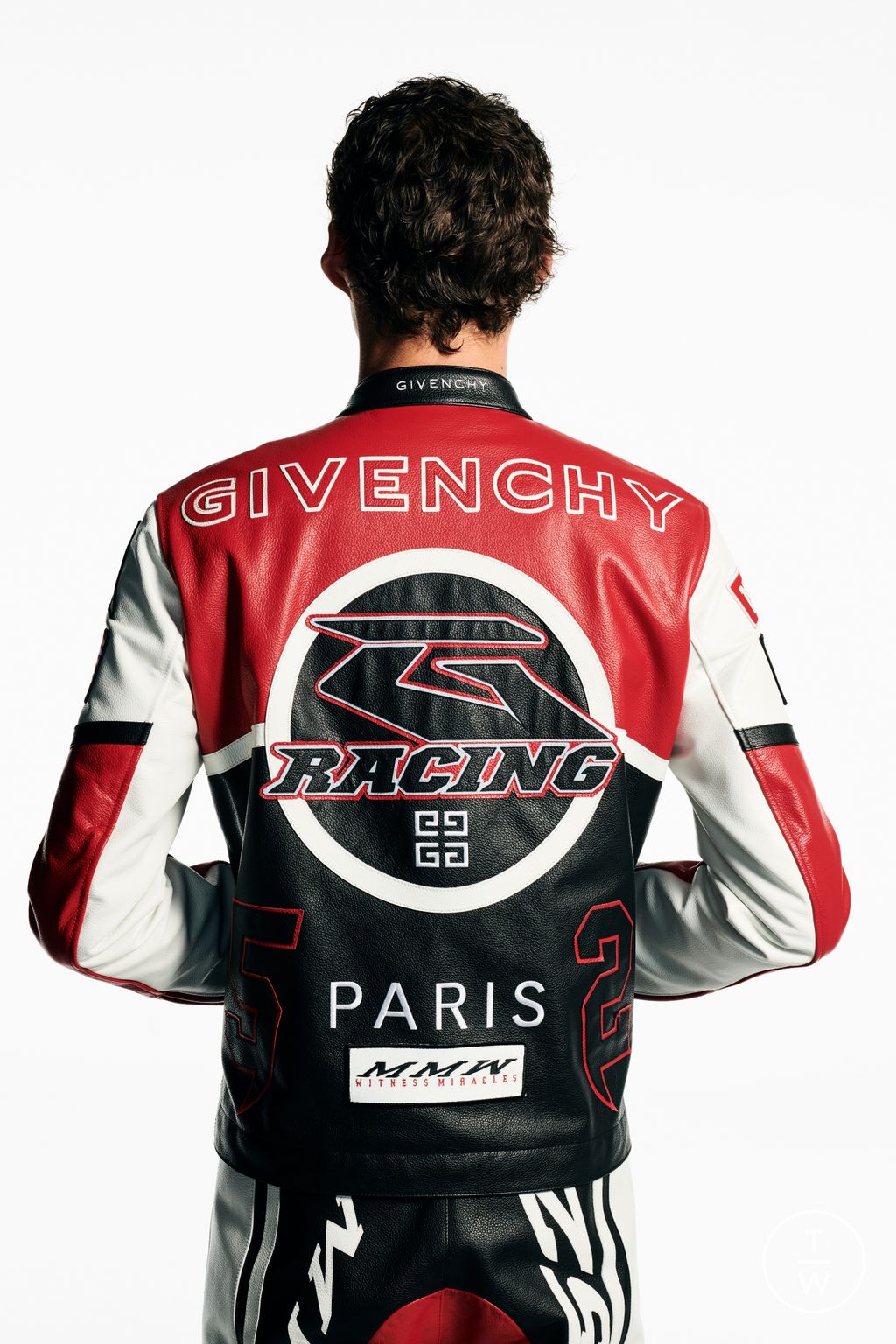 Fashion Week Paris Resort 2023 look 14 from the Givenchy collection 男装