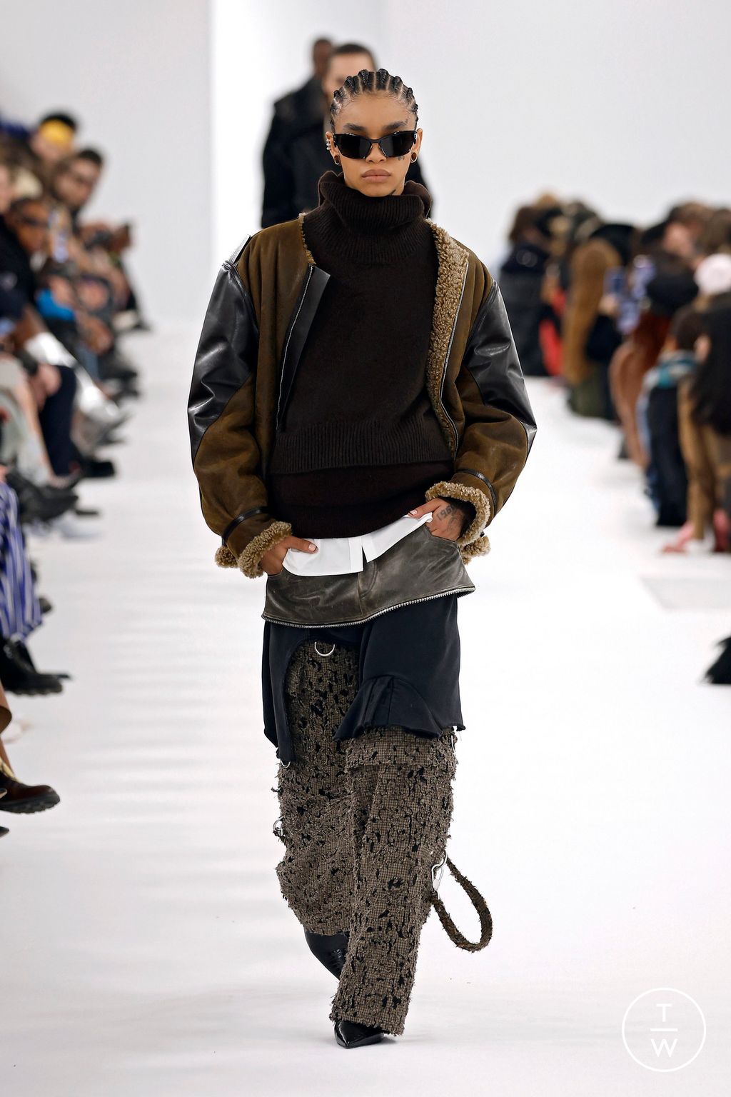 Fashion Week Paris Fall/Winter 2023 look 28 de la collection Givenchy womenswear