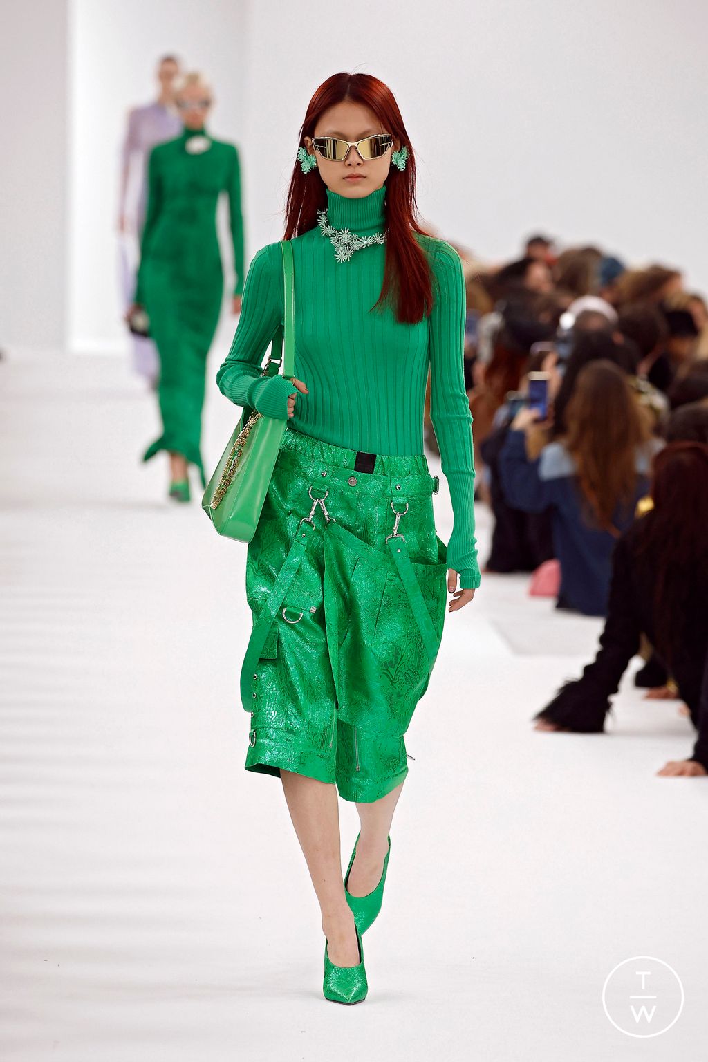 Fashion Week Paris Fall/Winter 2023 look 35 de la collection Givenchy womenswear