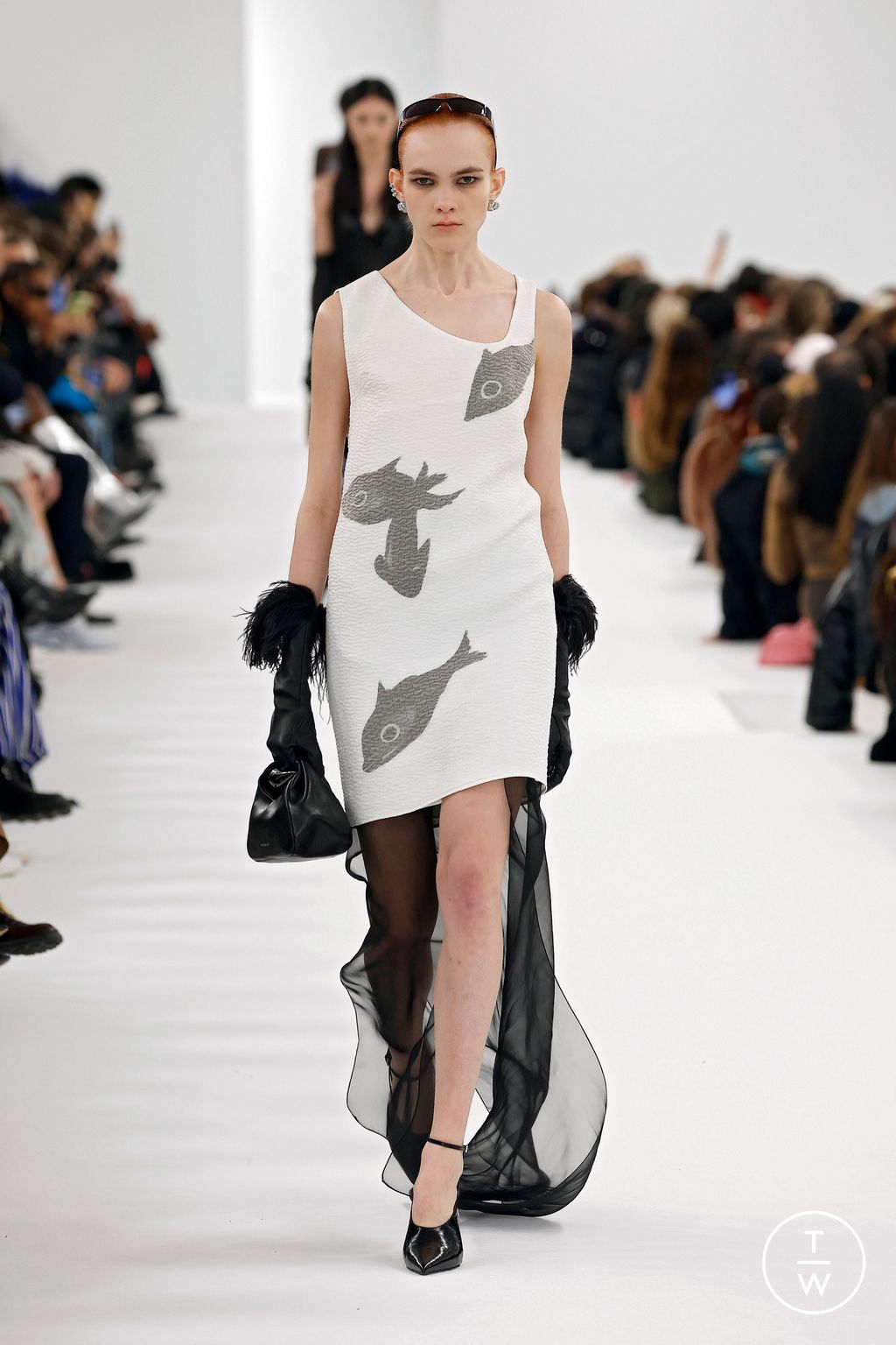 Fashion Week Paris Fall/Winter 2023 look 42 de la collection Givenchy womenswear