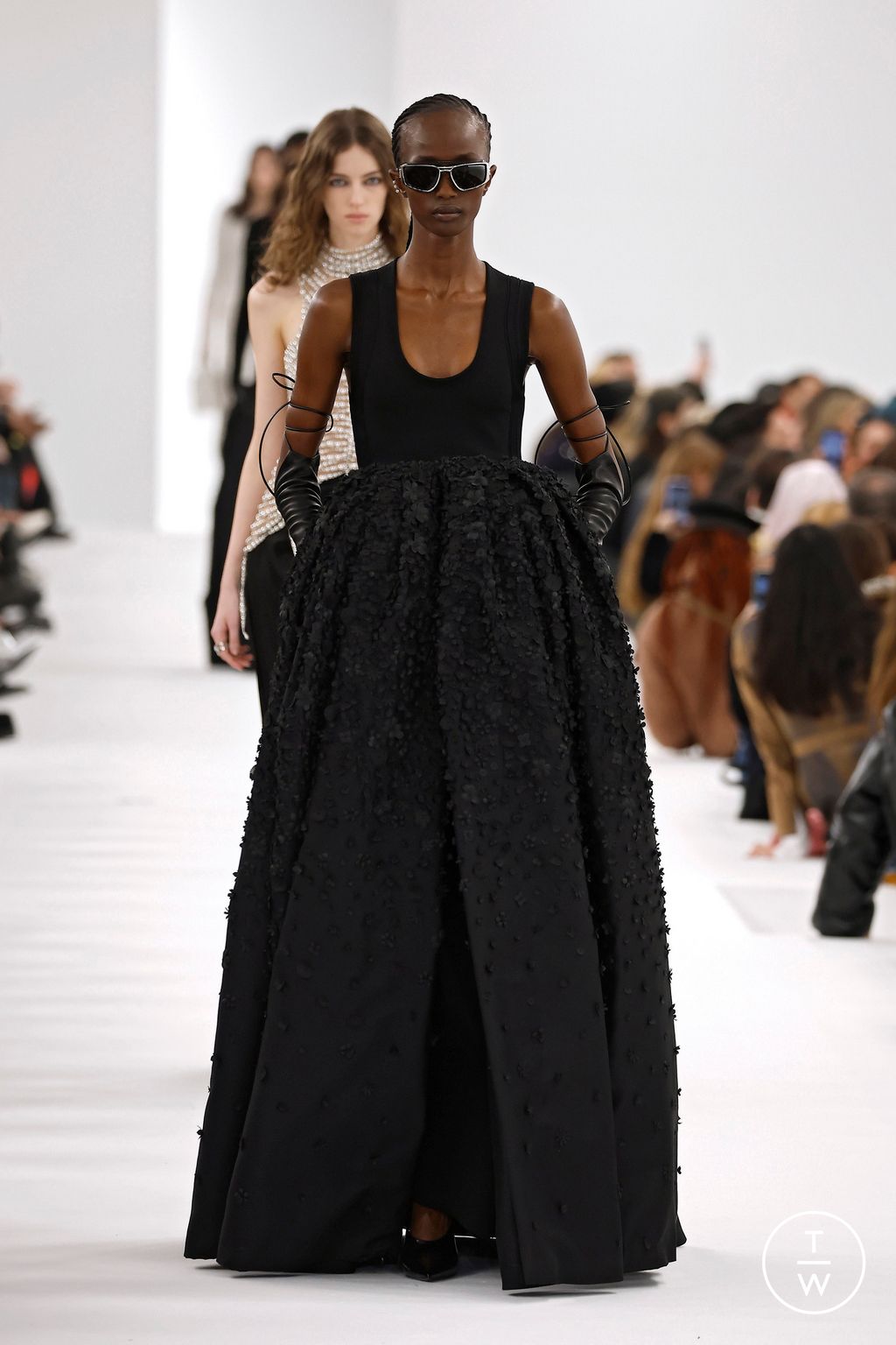 Fashion Week Paris Fall/Winter 2023 look 50 de la collection Givenchy womenswear