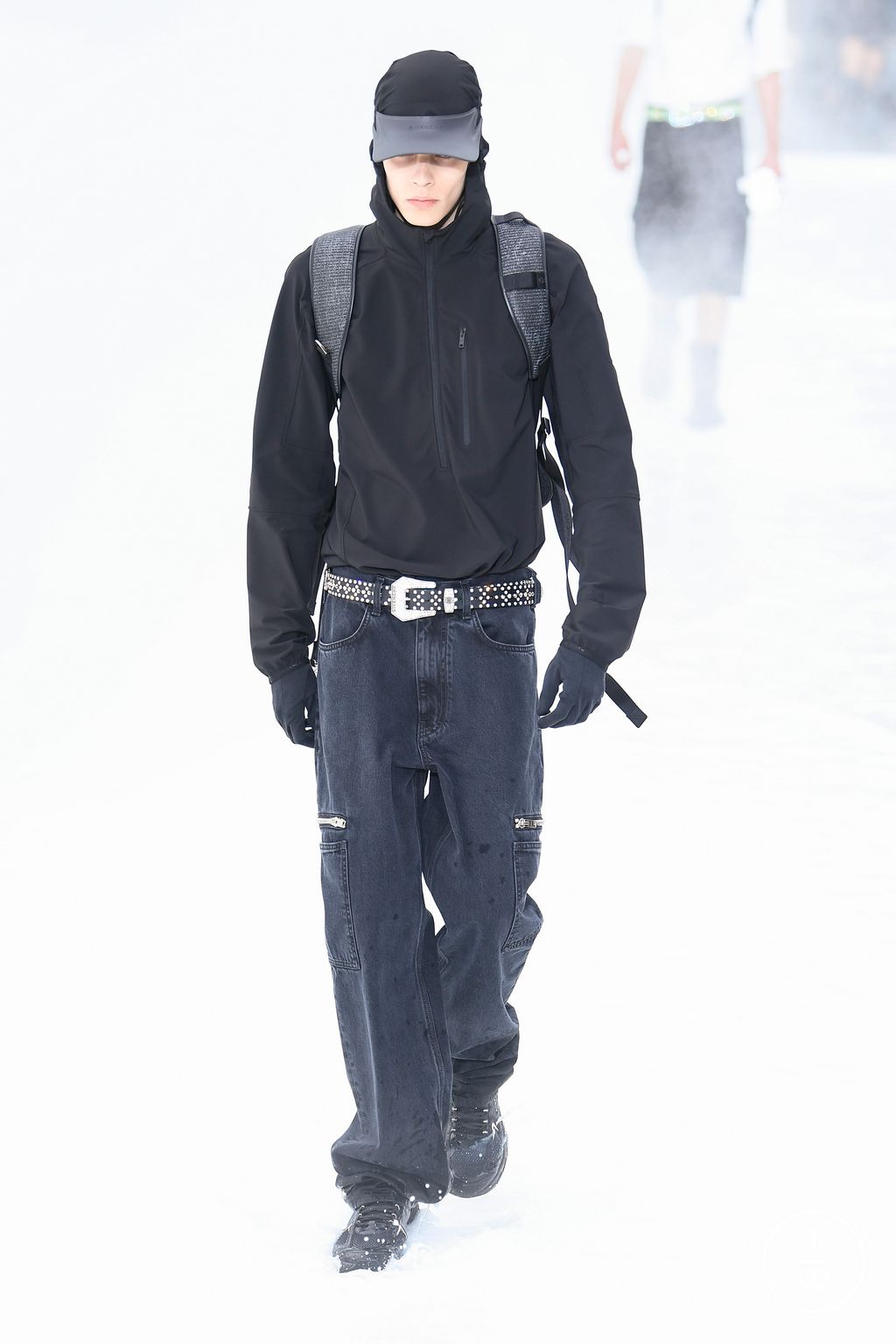 Fashion Week Paris Spring/Summer 2023 look 9 from the Givenchy collection menswear