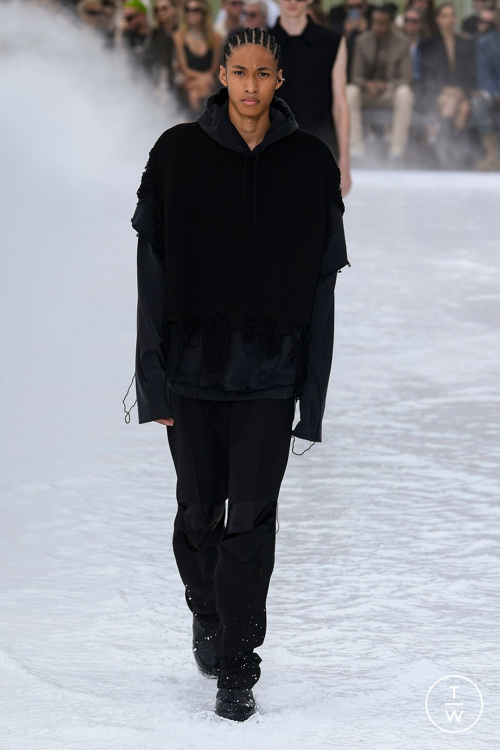 Fashion Week Paris Spring/Summer 2023 look 40 from the Givenchy collection 男装