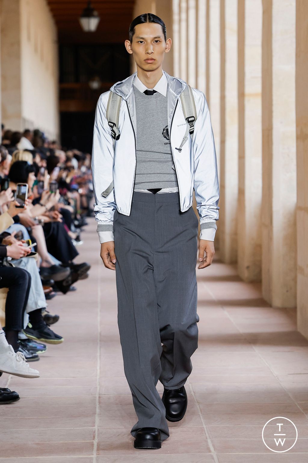 Fashion Week Paris Spring/Summer 2024 look 12 from the Givenchy collection menswear