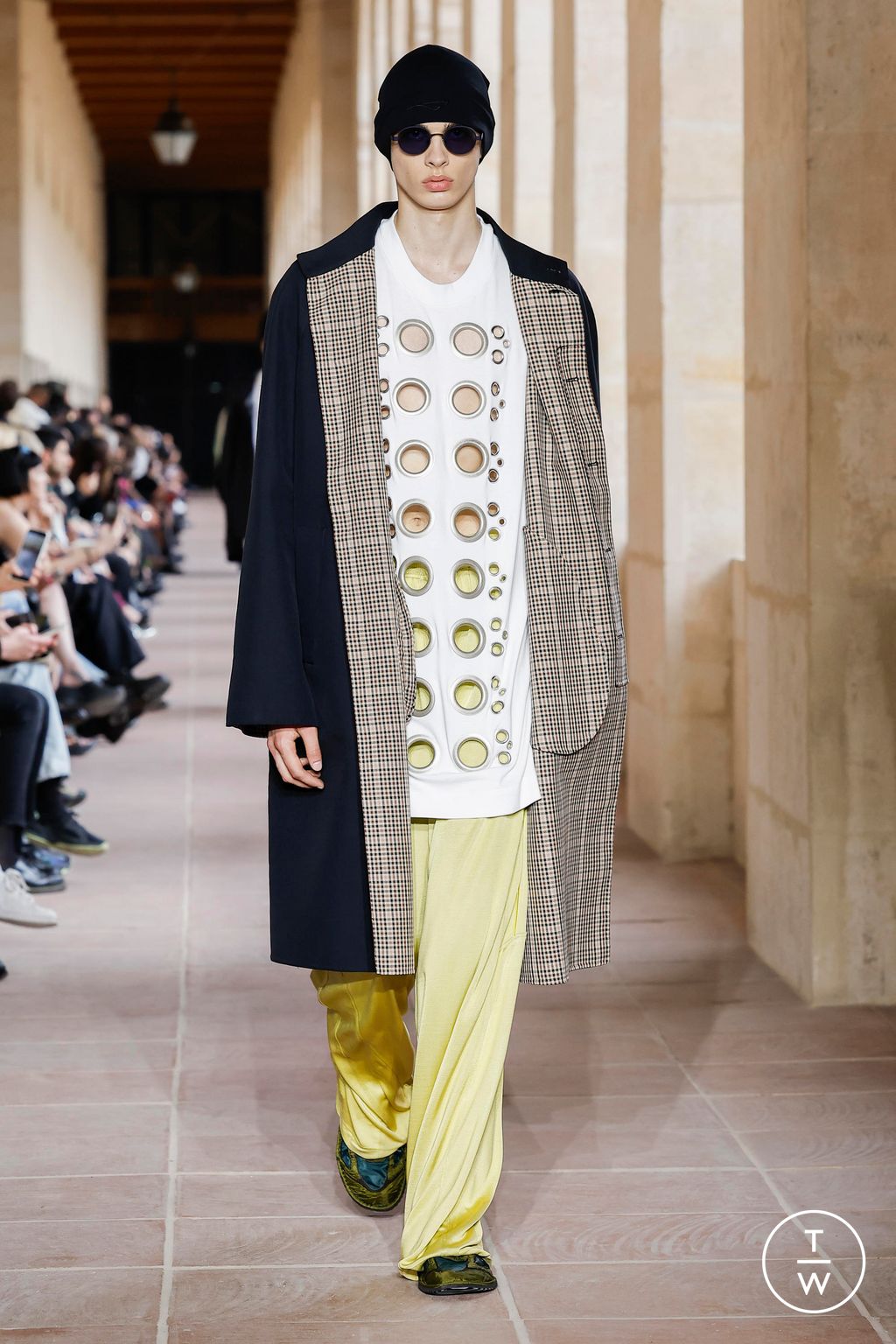 Fashion Week Paris Spring/Summer 2024 look 25 de la collection Givenchy menswear