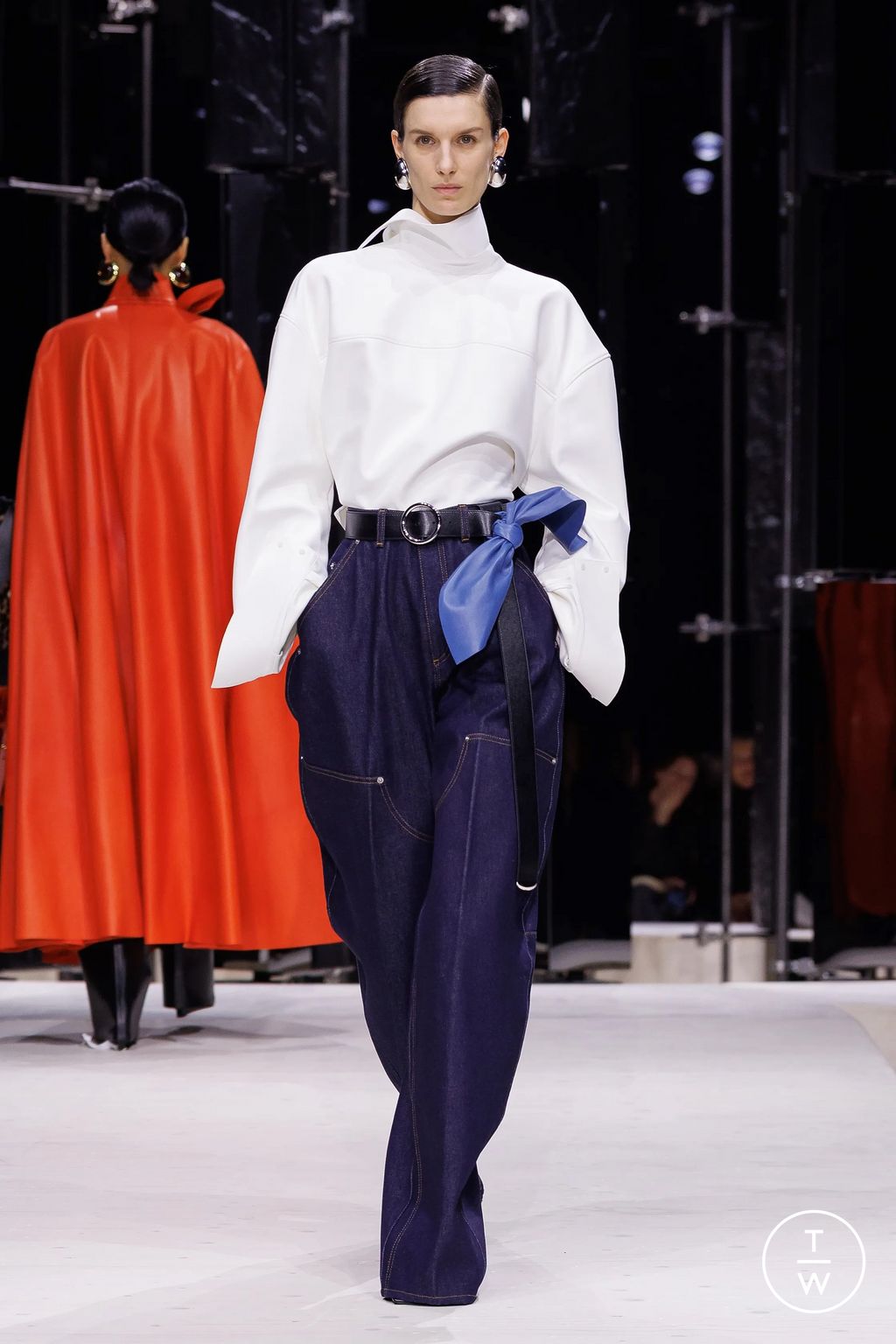 Fashion Week Paris Fall/Winter 2026 look 19 from the Givenchy collection 女装