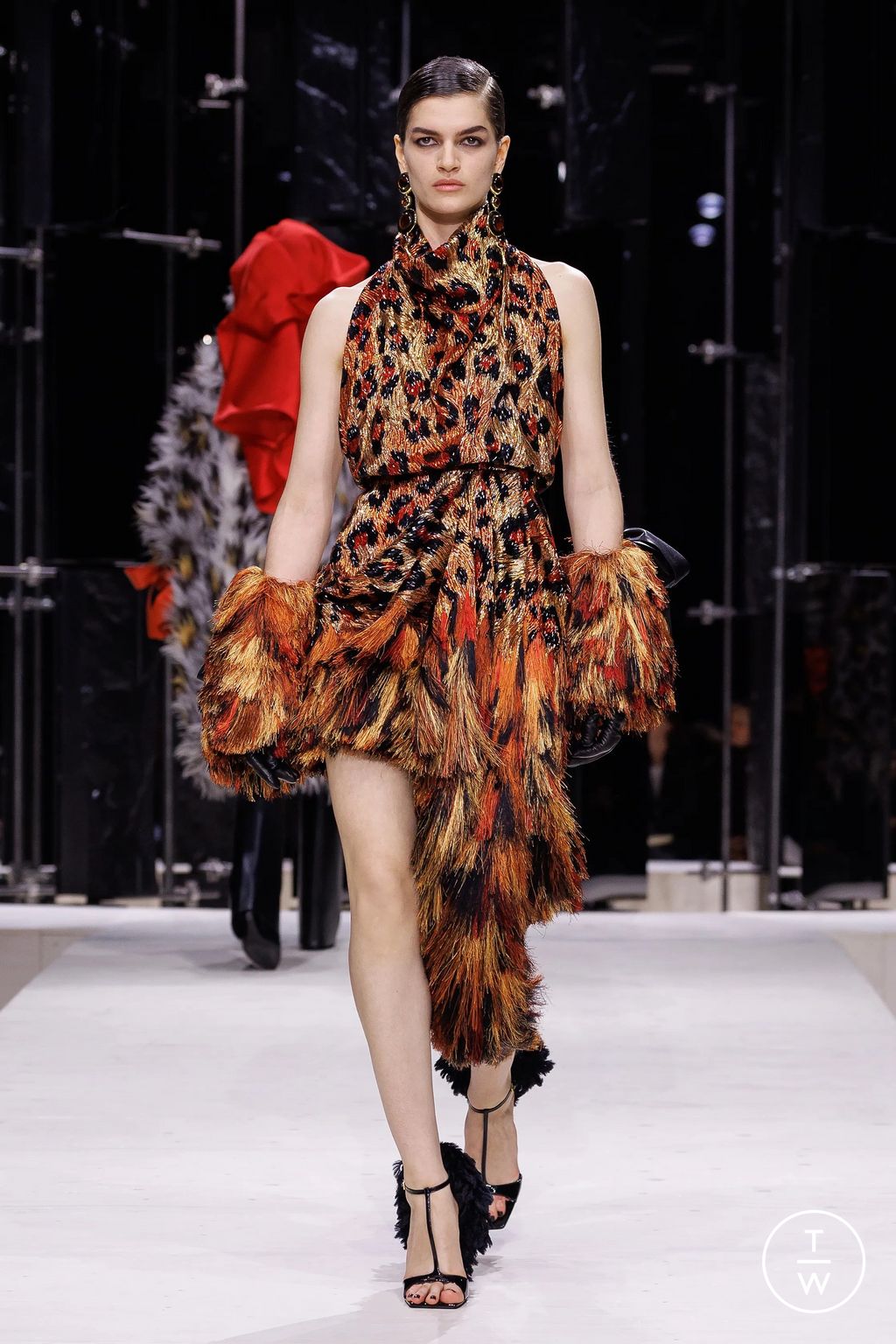 Fashion Week Paris Fall/Winter 2026 look 24 from the Givenchy collection womenswear