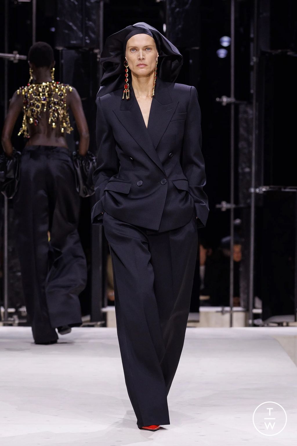 Fashion Week Paris Fall/Winter 2026 look 47 from the Givenchy collection 女装