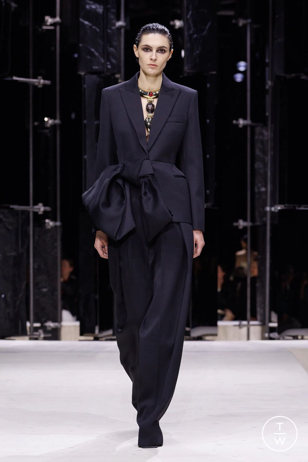 Fashion Week Paris Fall/Winter 2026 look 55 from the Givenchy collection 女装