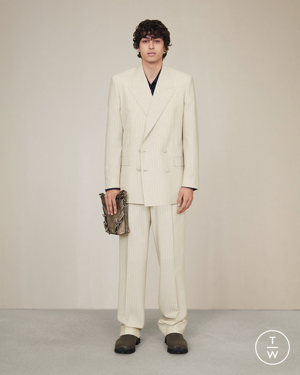 Fashion Week Paris Pre-Fall 2024 look 3 from the Givenchy collection menswear