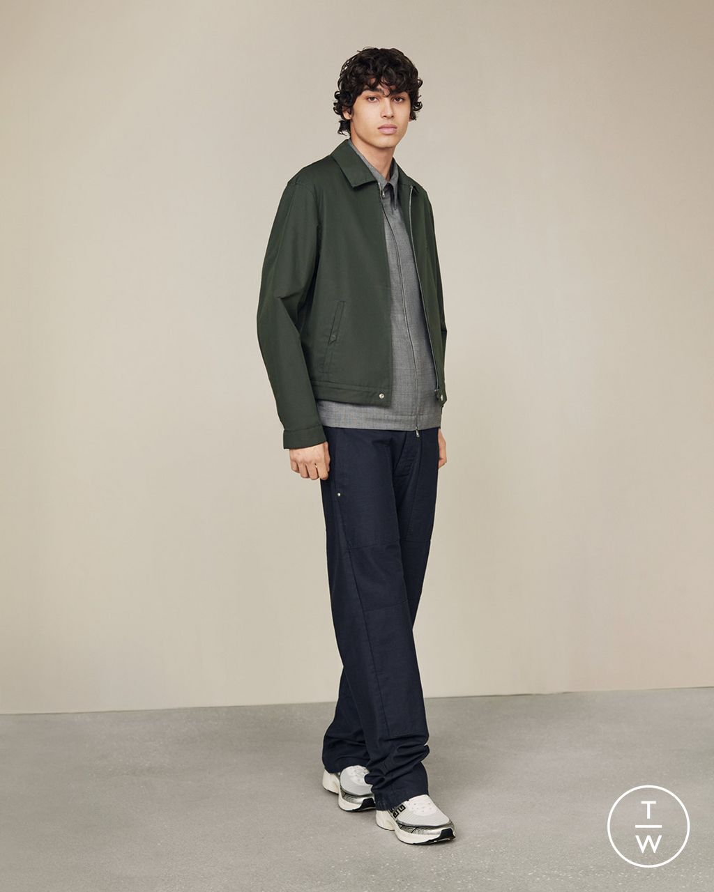 Fashion Week Paris Pre-Fall 2024 look 19 from the Givenchy collection 男装